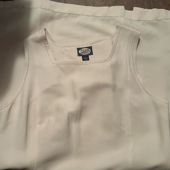 100% Silk Summer Dress - Picture 8 of 9